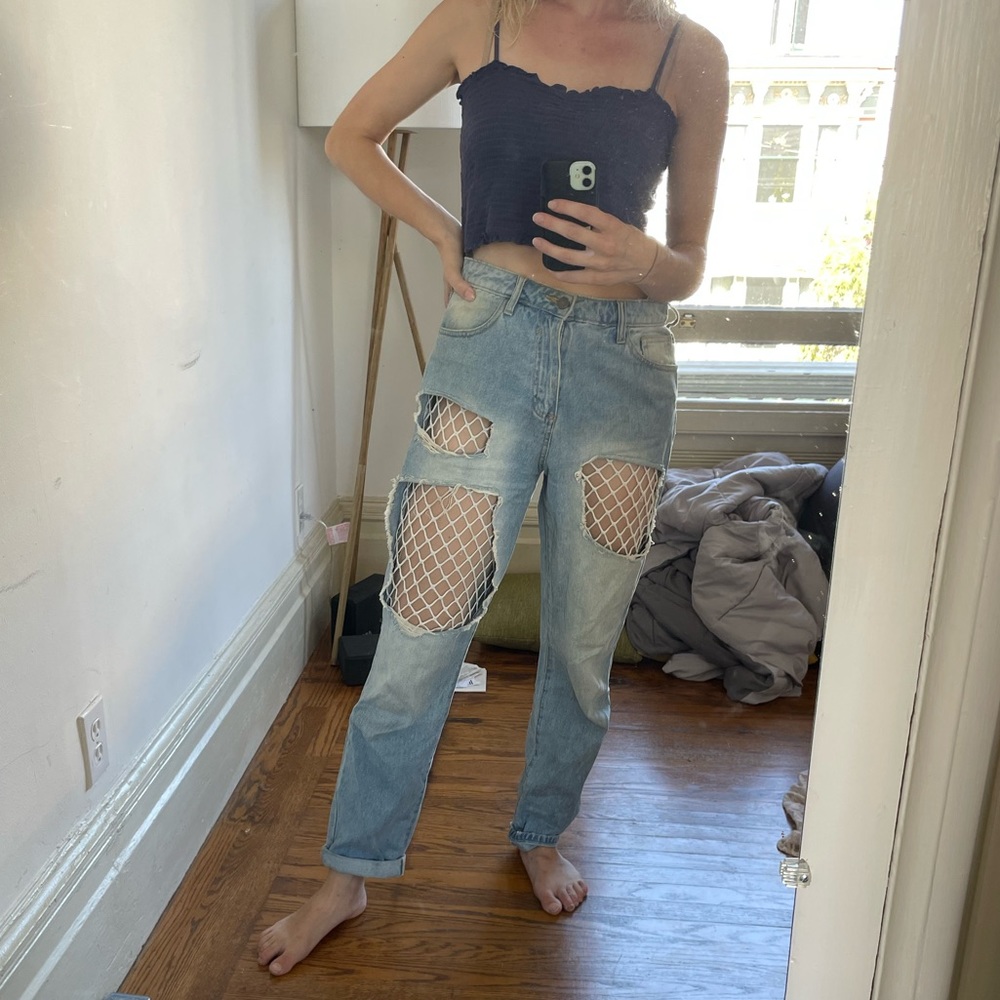 Jeans but its fishnets